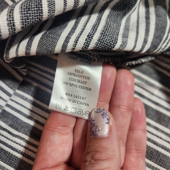 Dance & Marvel Off-shoulder flare-sleeve top - Picture 4 of 6